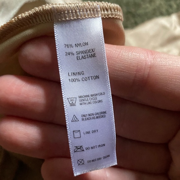 Spanx SLIMPLICITY Underbust Mid Thigh Bodysuit Shaper One Piece Sz XL - Picture 3 of 7